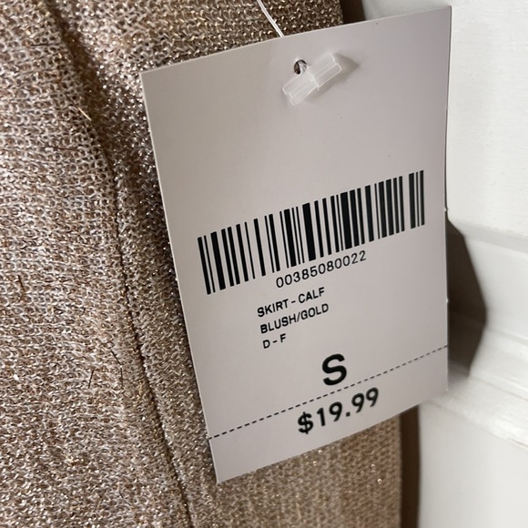 Brand new beige striped skirt - Picture 3 of 3